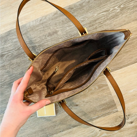 Michael Kors Brown tote bag LIKE NEW - Picture 4 of 6